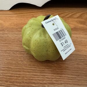🔴 Green Pumpkin